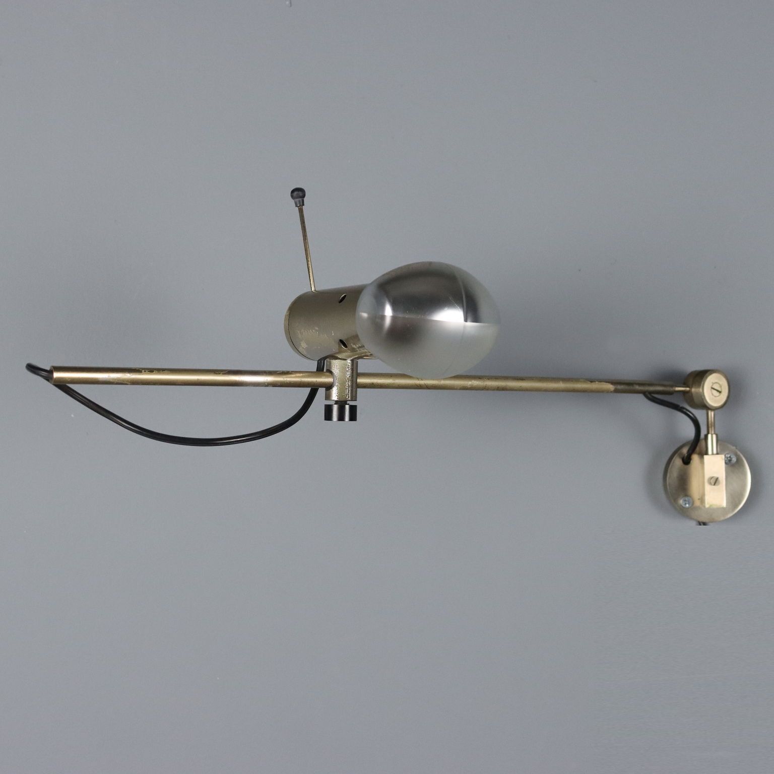 Lampes Oluce 194 en aluminium anodisé, années 1950, par Tito Agnoli photo buy