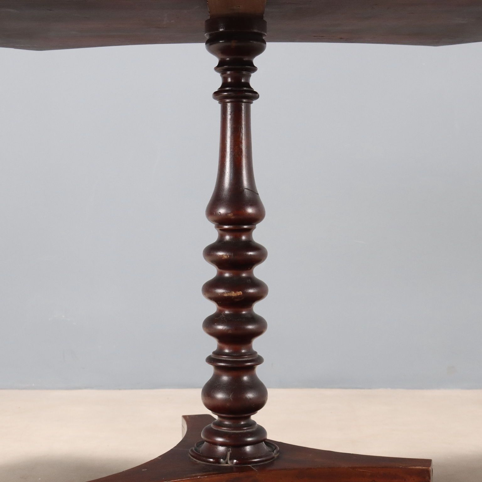 Small Antique Table Mahogany United Kingdom XIX Century photo vinterior
