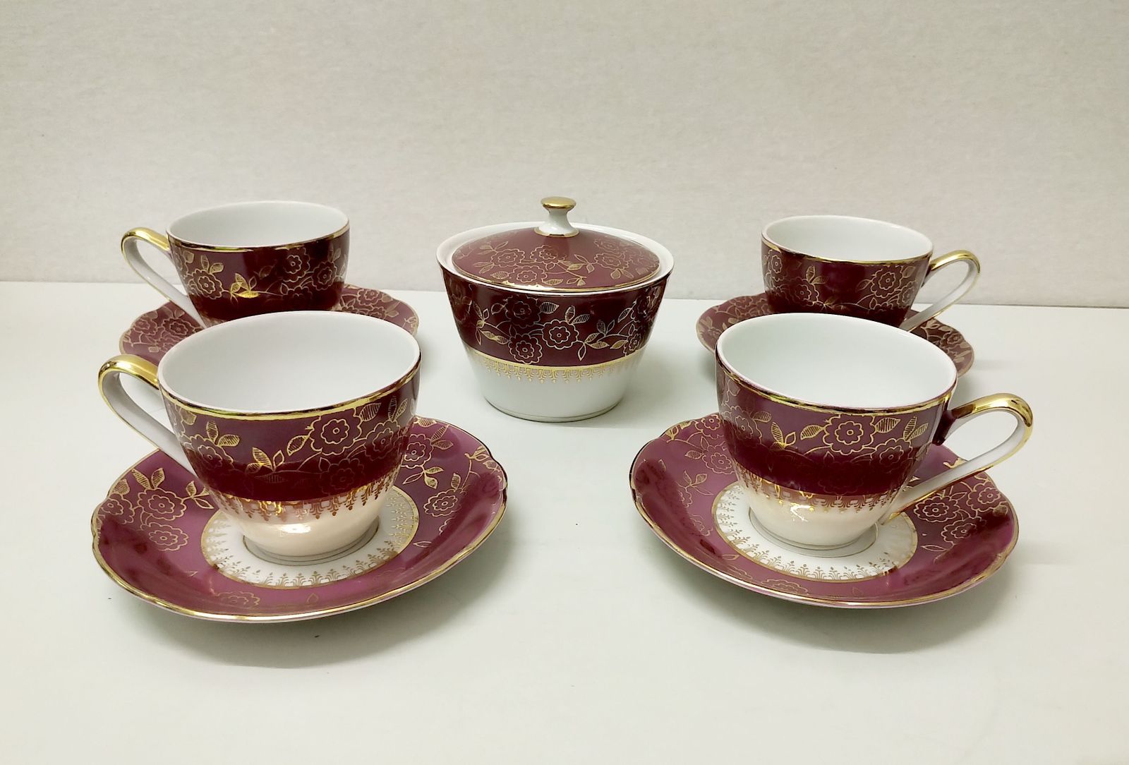 Thee-/koffieservies met suikerpot photo buy