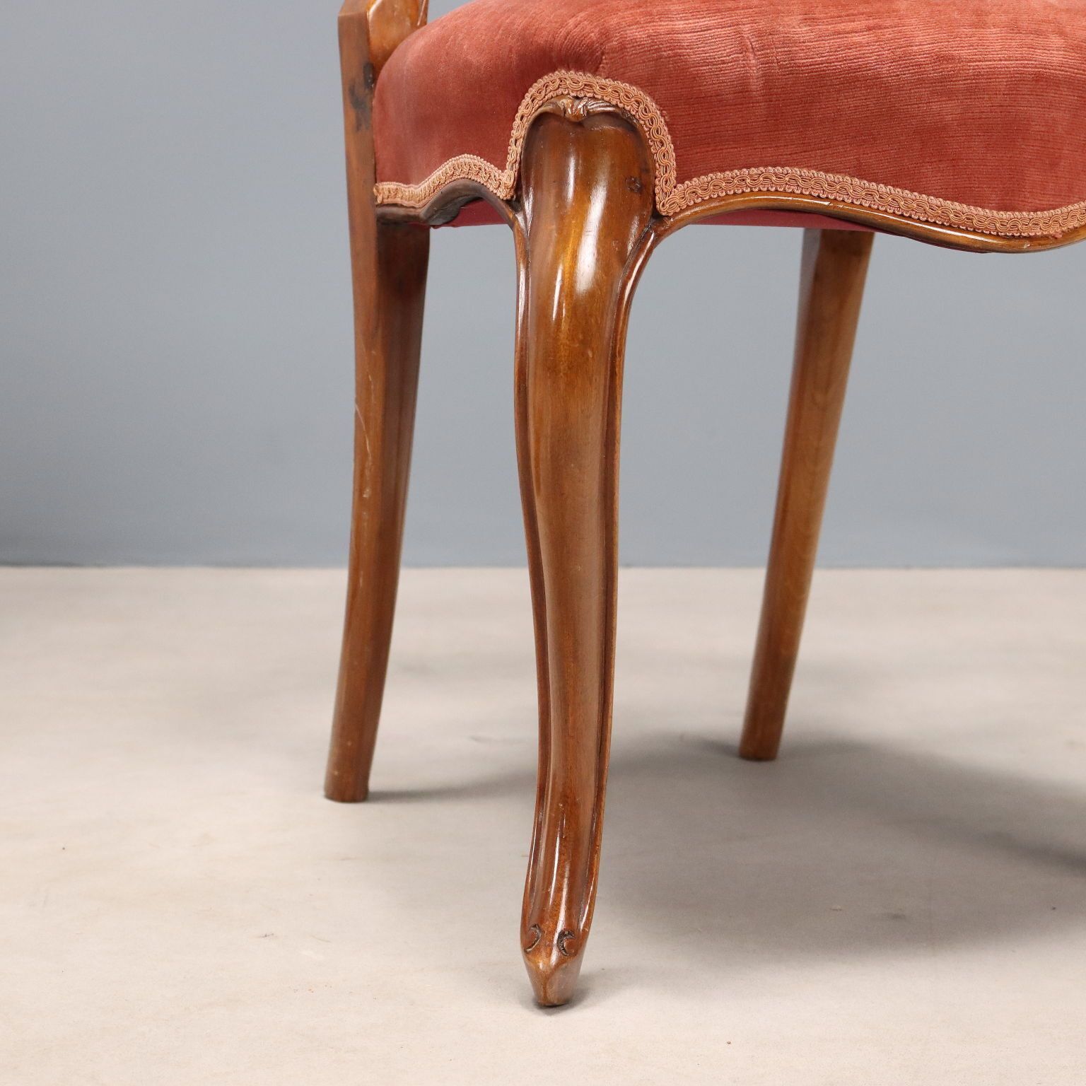 Chaises d'époque Louis-Philippe en noyer et tissu, Italie, XIXe siècle photo buy