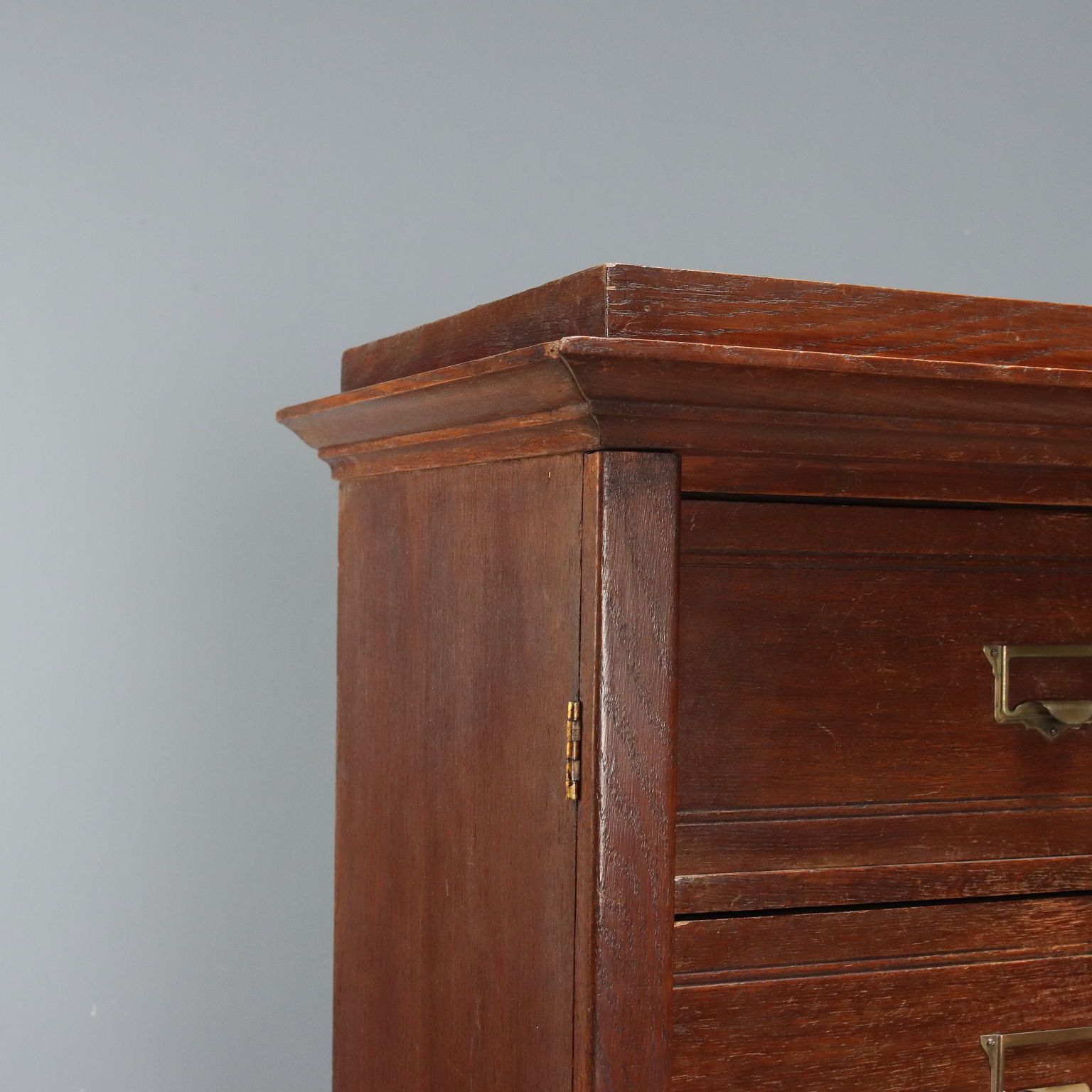 Commode d'époque en chêne à 8 tiroirs, Italie, XIXe siècle photo 770.0