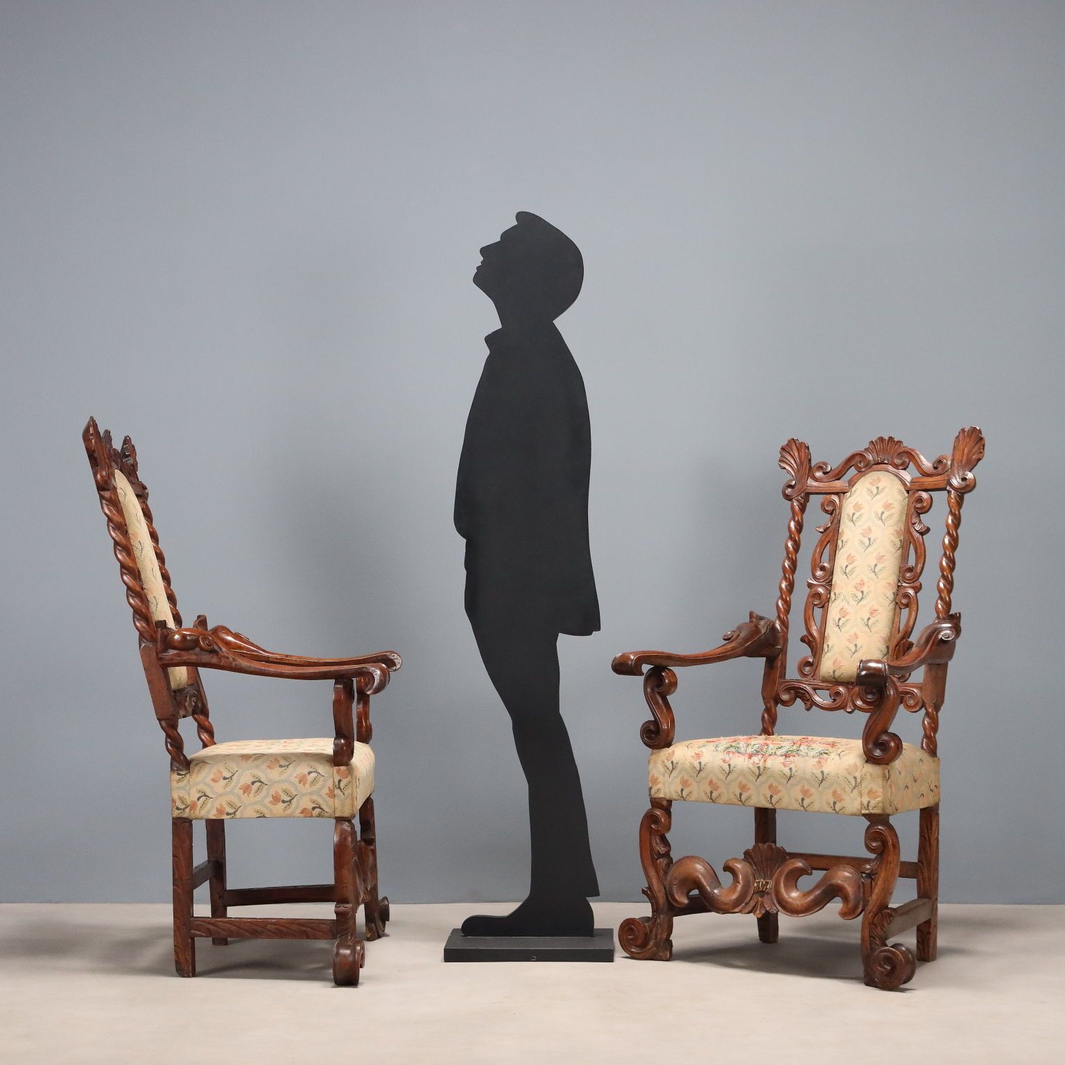 Antique Baroque Armchairs Walnut Fabric Italy XVII Century photo for sale