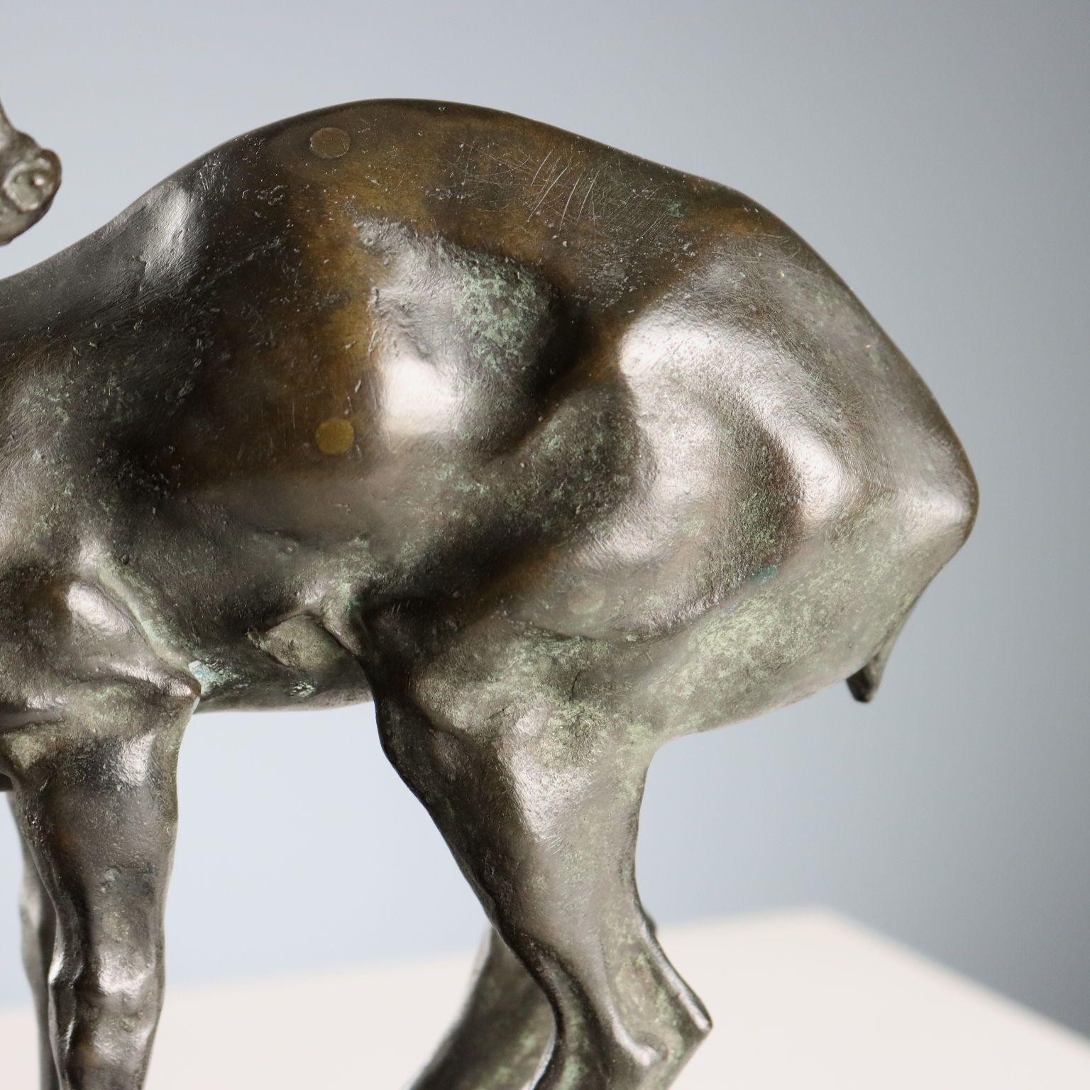 Sculpture moderne en bronze, cerf, signée Nando Conti, années 1940 photo Décoration
