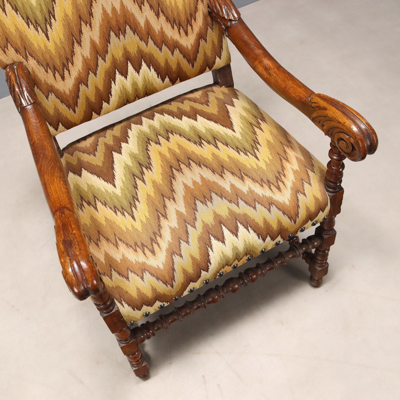 Fauteuils baroques en hêtre et tilleul, tissu, XVIIIe siècle photo buy