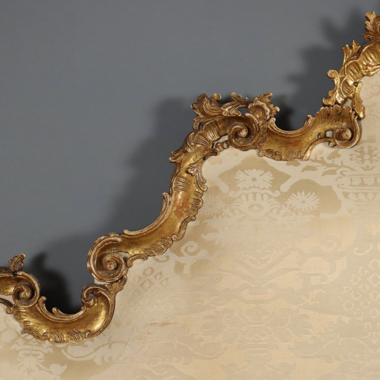 Antique Headboard Carved Lacquered Wood XX Century photo 690.0