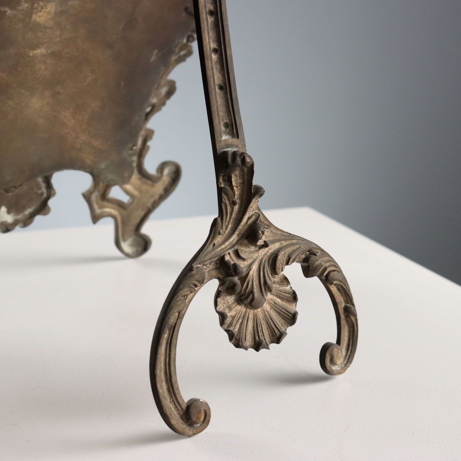 330.0 Miroir de table de style rococo en bronze, XIXe-XXe siècle photo