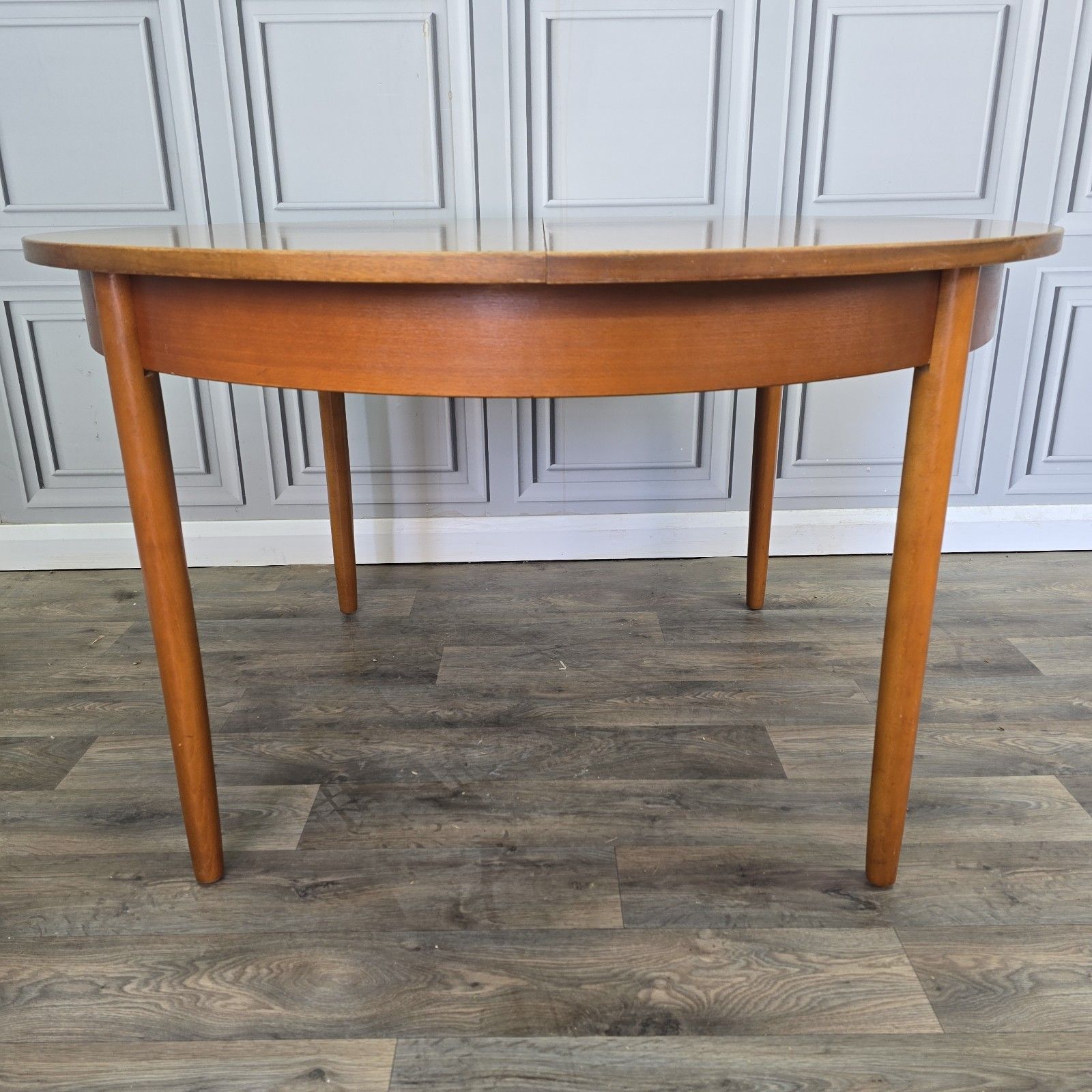 Vintage Extending Dining Table Teak Veneer Round Mid Century Retro Mcm Kitchen photo vintage