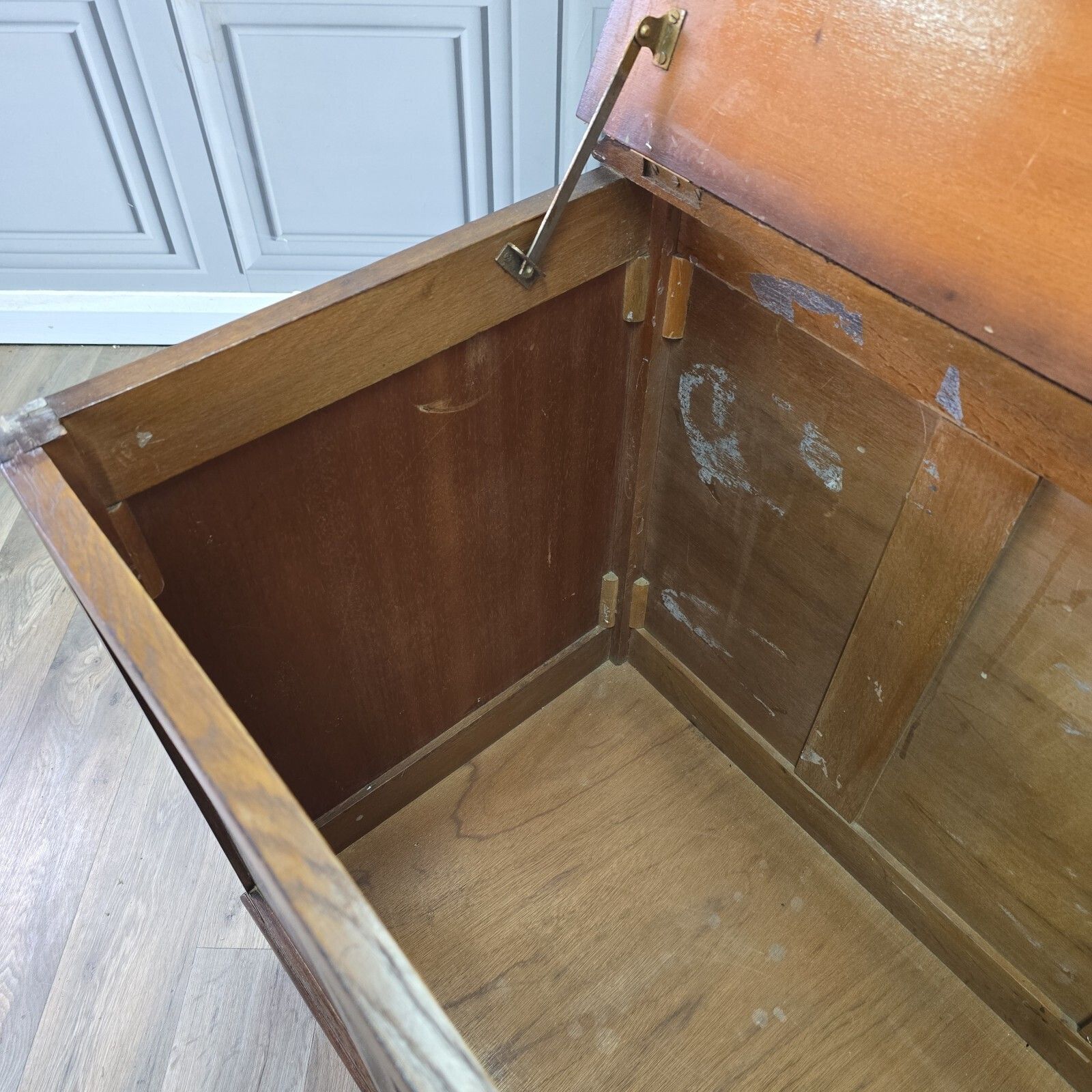 210.0 Vintage Large Chest Trunk Morris Of Swinton Oak Blanket Linen Storage Coffer photo