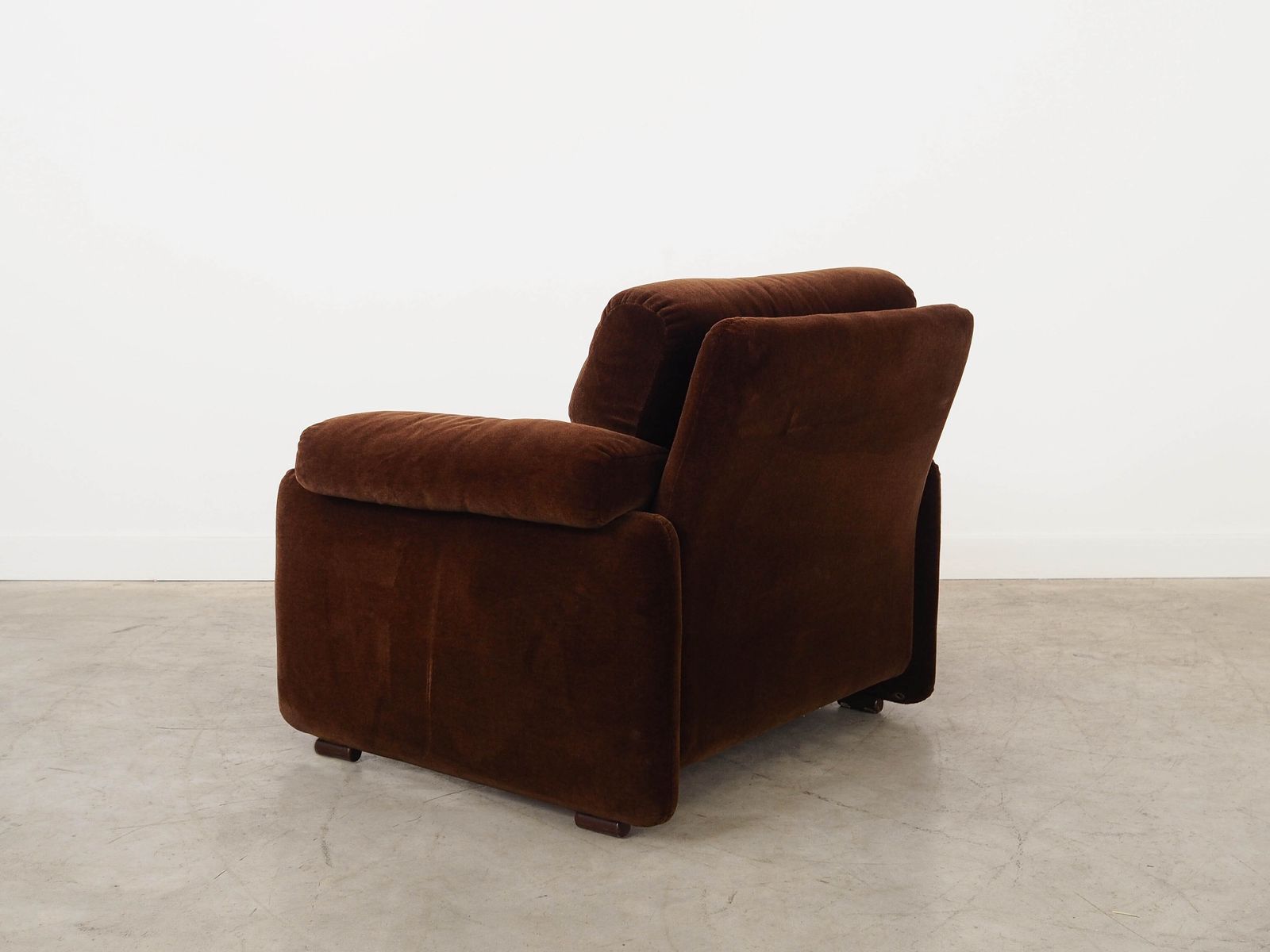 Bruine fauteuil Coronado, Italiaans design, jaren 1960, fabrikant: B&B Italia, ontwerper: Tobia Scarpa photo 1609.0