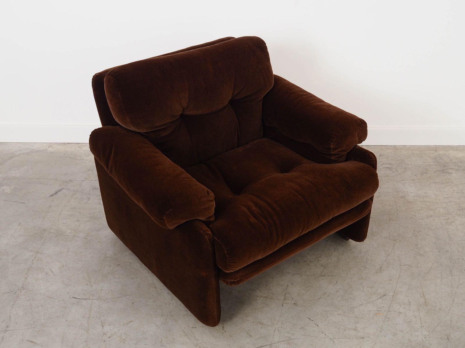 Bruine Fauteuil Coronado, Italiaans Design, Jaren 1960, Fabrikant: B&B Italia, Ontwerper: Tobia Scarpa photo vintage
