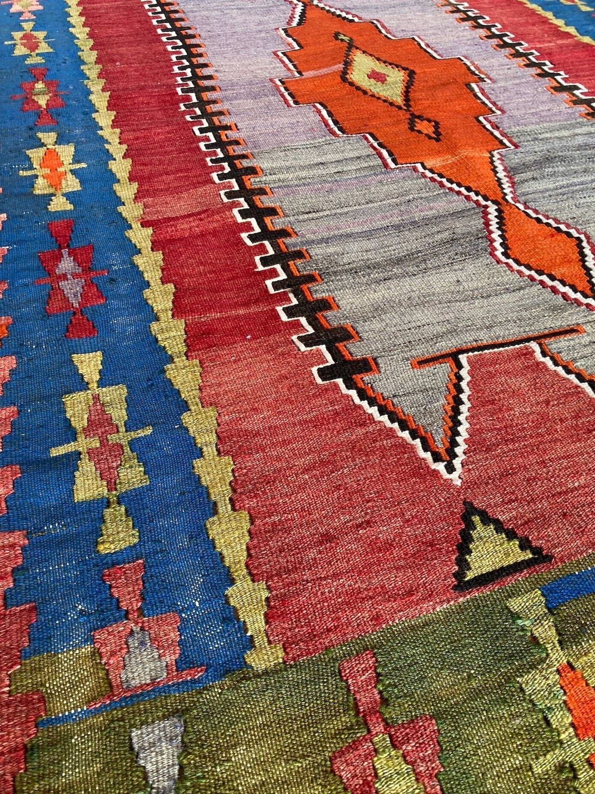photo furniture Vintage Anatolisch kilim 1,47 m x 0,91 m