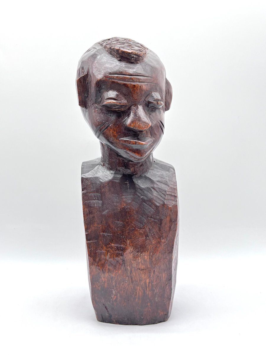 African Hand Carved Sculpture Bust Made Of Hardwood