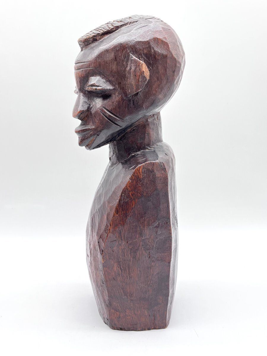 African Hand Carved Sculpture Bust Made Of Hardwood photo Art