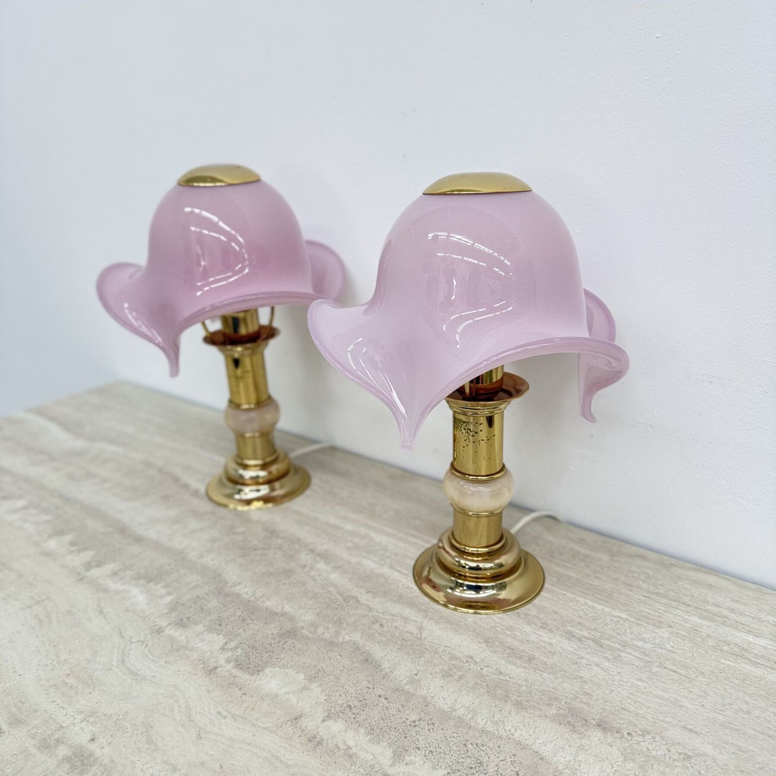 Set van 2 roze Murano glazen tafellampen met albast detail, jaren 1970 photo for sale