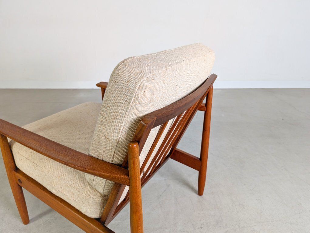photo furniture Ensemble de 2 fauteuils mid-century modern en teck vintage, années 1960