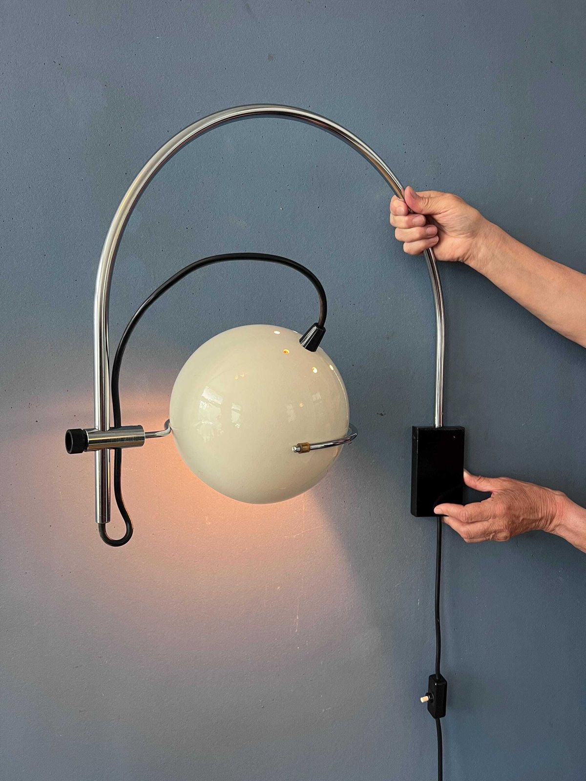 Vintage Gepo Arc Wall Lamp In White Metal, Mid Century Modern Space Age Lighting