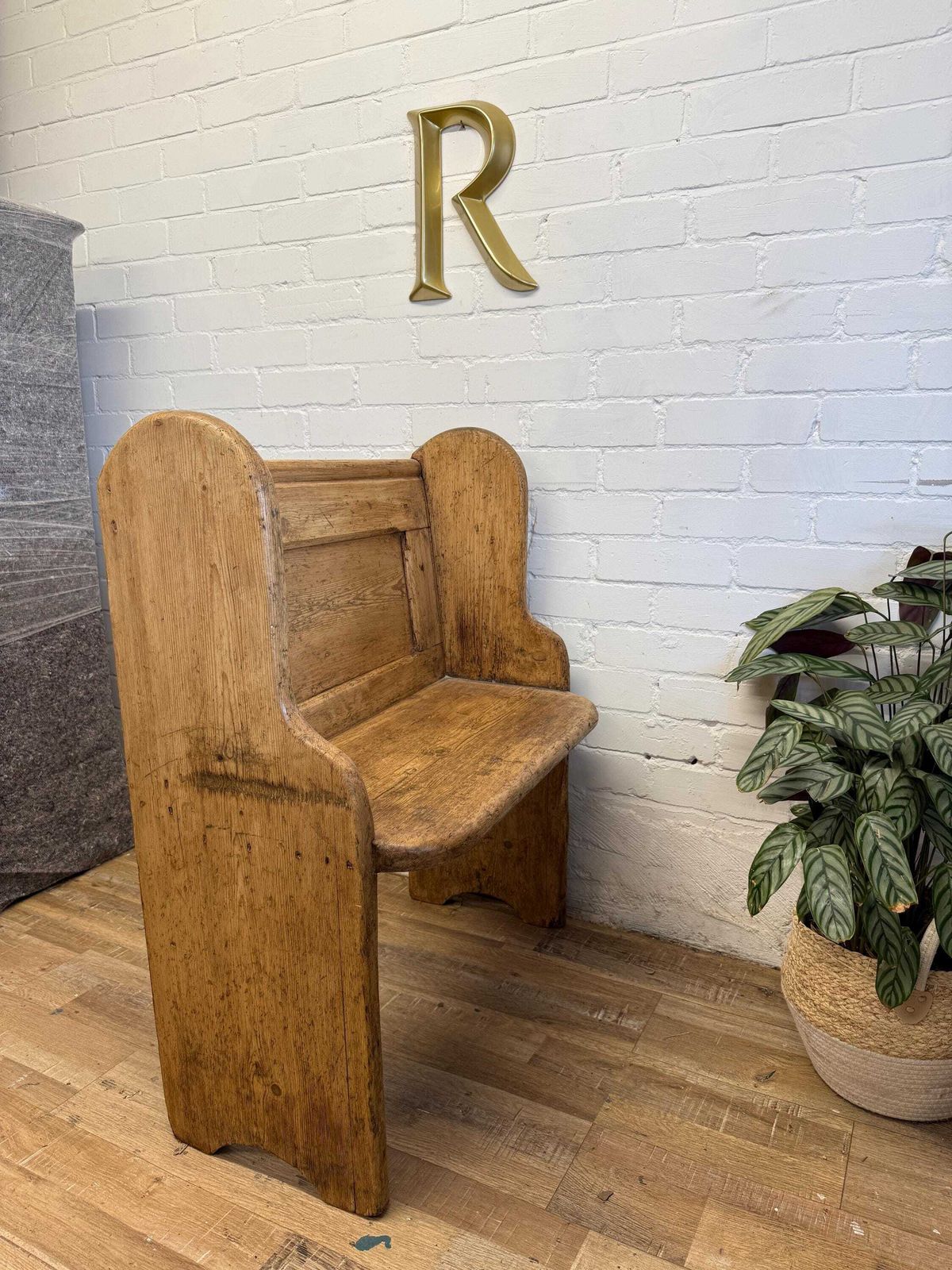photo vintage Antique Victorian Rustic Pine Settle Bench Single Pew