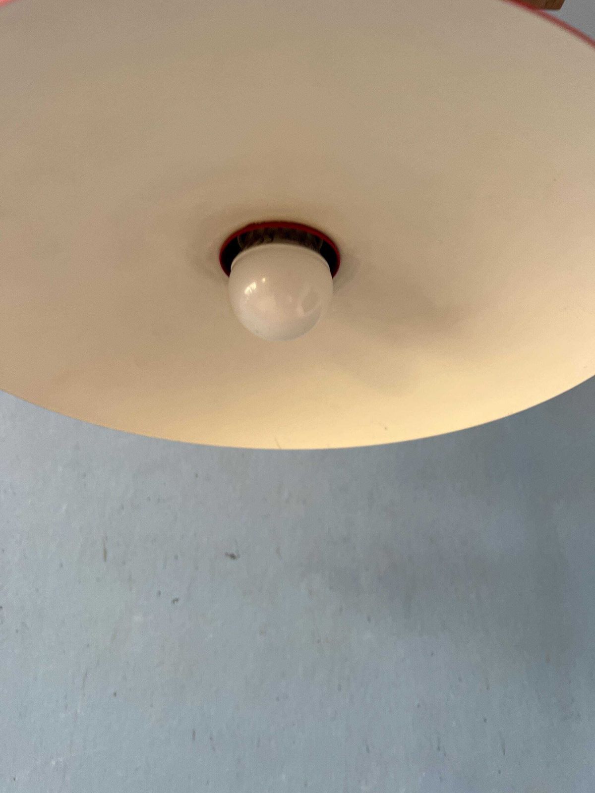 photo vinterior Small Vintage Red Metal Space Age Pendant Lamp