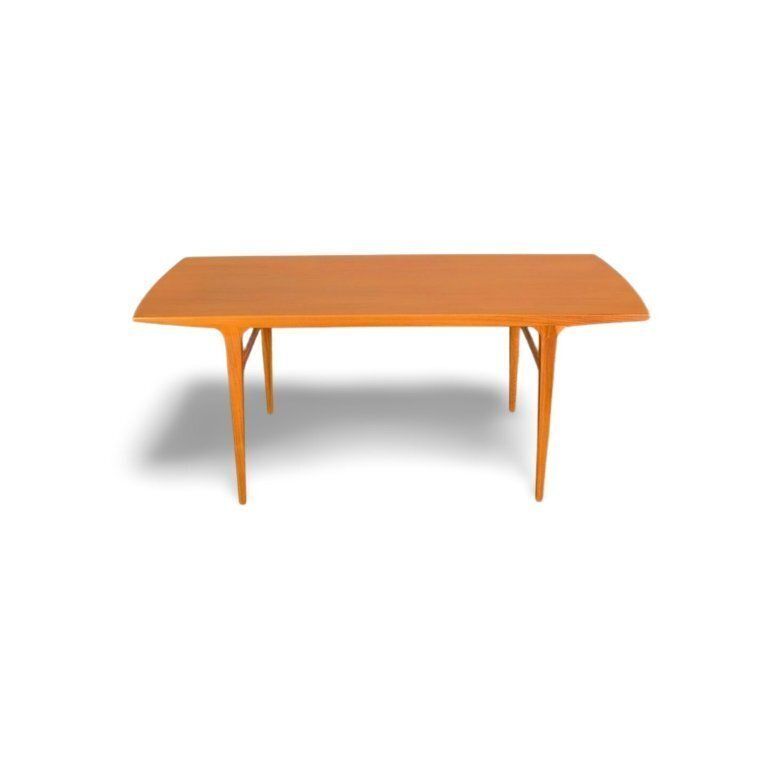 Table basse mid-century dans le style d'une table basse vintage Johannes Andersen