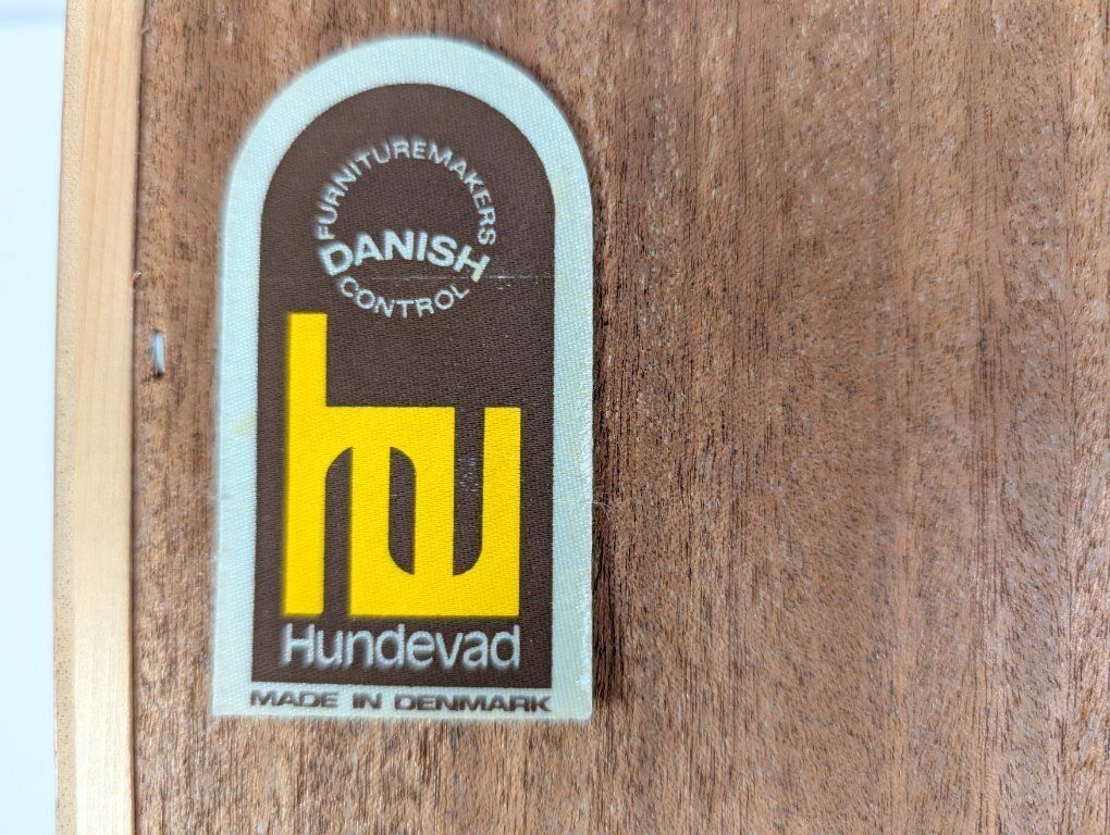 Poul Hundevad mid-century boekenkast in teakhout, ca. jaren 1960 photo vintage
