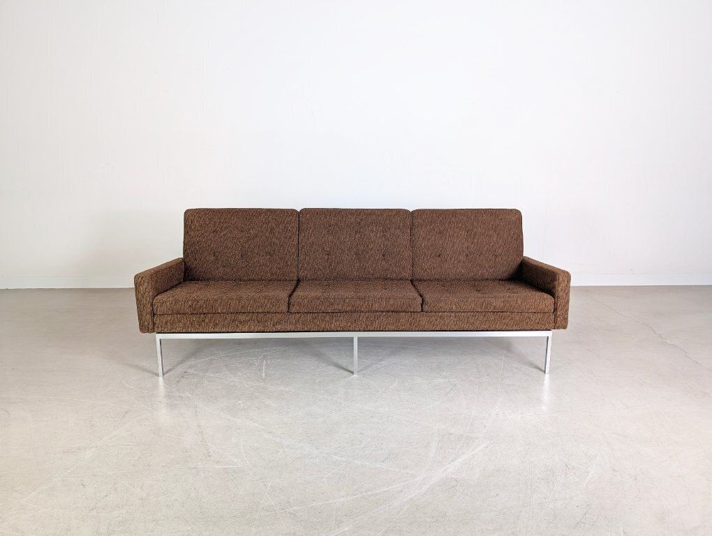 Canapé Knoll International modèle 65a, par Florence Knoll photo furniture