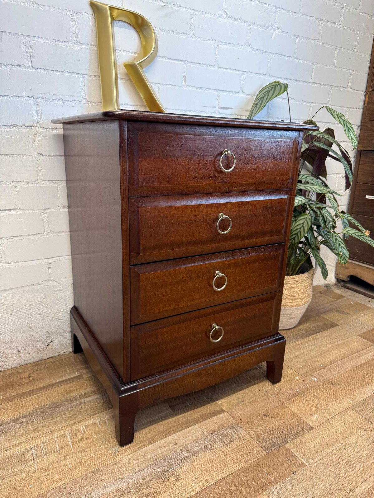 Stag Minstrel 4 Drawer Bedside In Original Cherry Finish photo 295.0