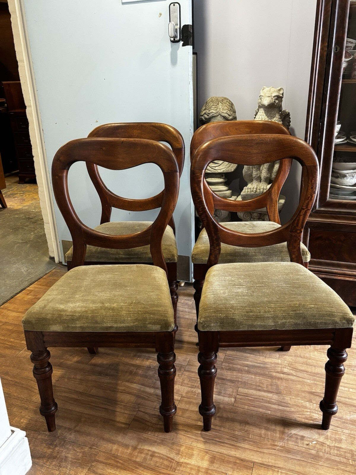 Victorian Balloon Back Set Of 4 Mahogany Dining Chairs. photo furniture