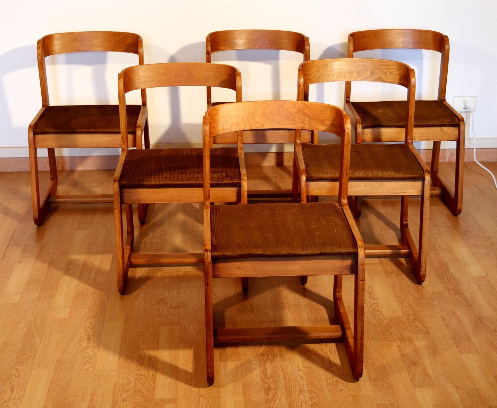Set Van 6 Eetkamerstoelen Van Willy Rizzo Voor Mario Sabot In Bruine Velours Bekleding, Italië, Jaren 1970 photo vinterior