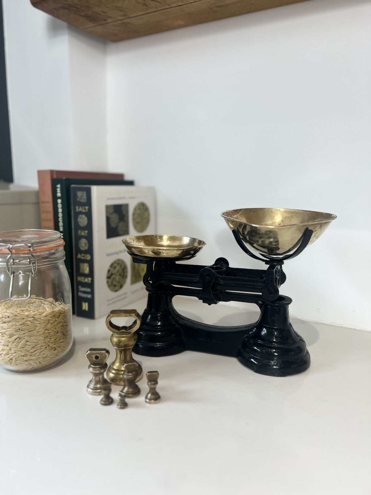 Vintage Cast Iron Scales With Weights