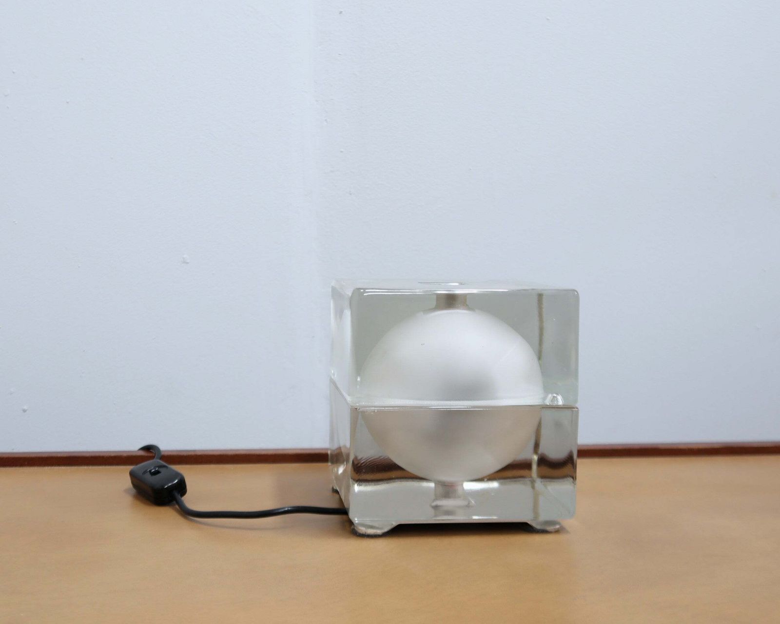 1960s Cubosfera Table Lamp By Alessandro Mendini For Fidenza Vetraria photo Lighting