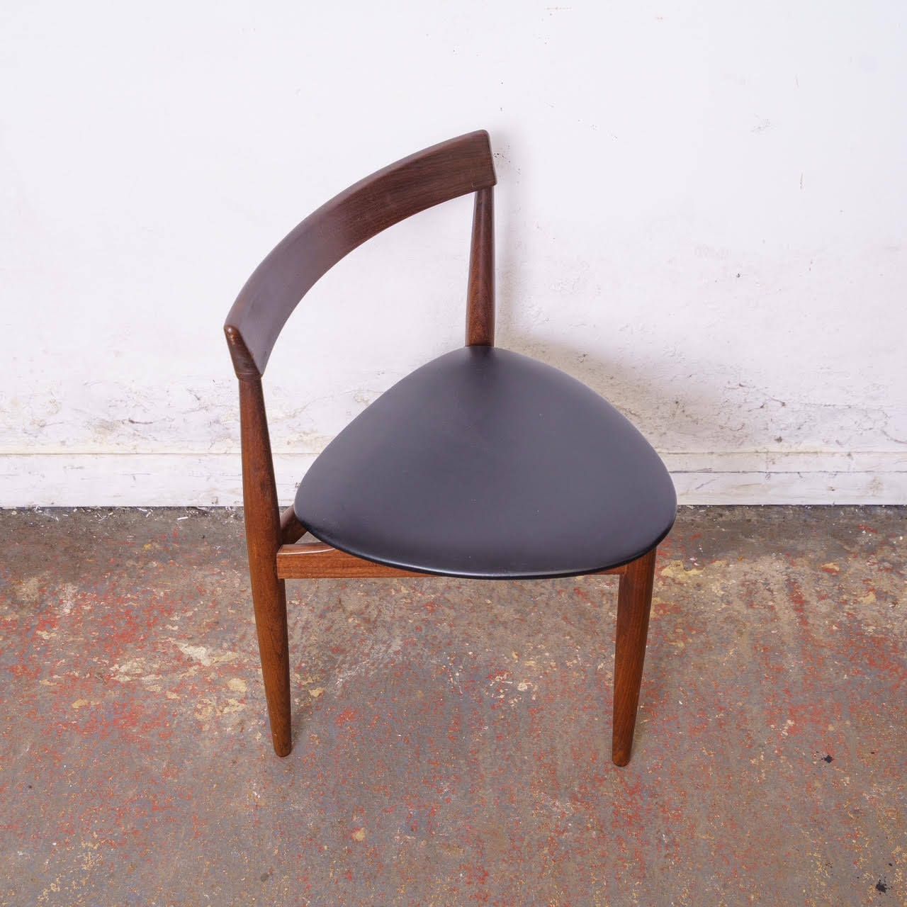 Danish Mid Century Roundette Dining Table & 4 Chairs By Hans Olsen For Frem Rojle photo for sale