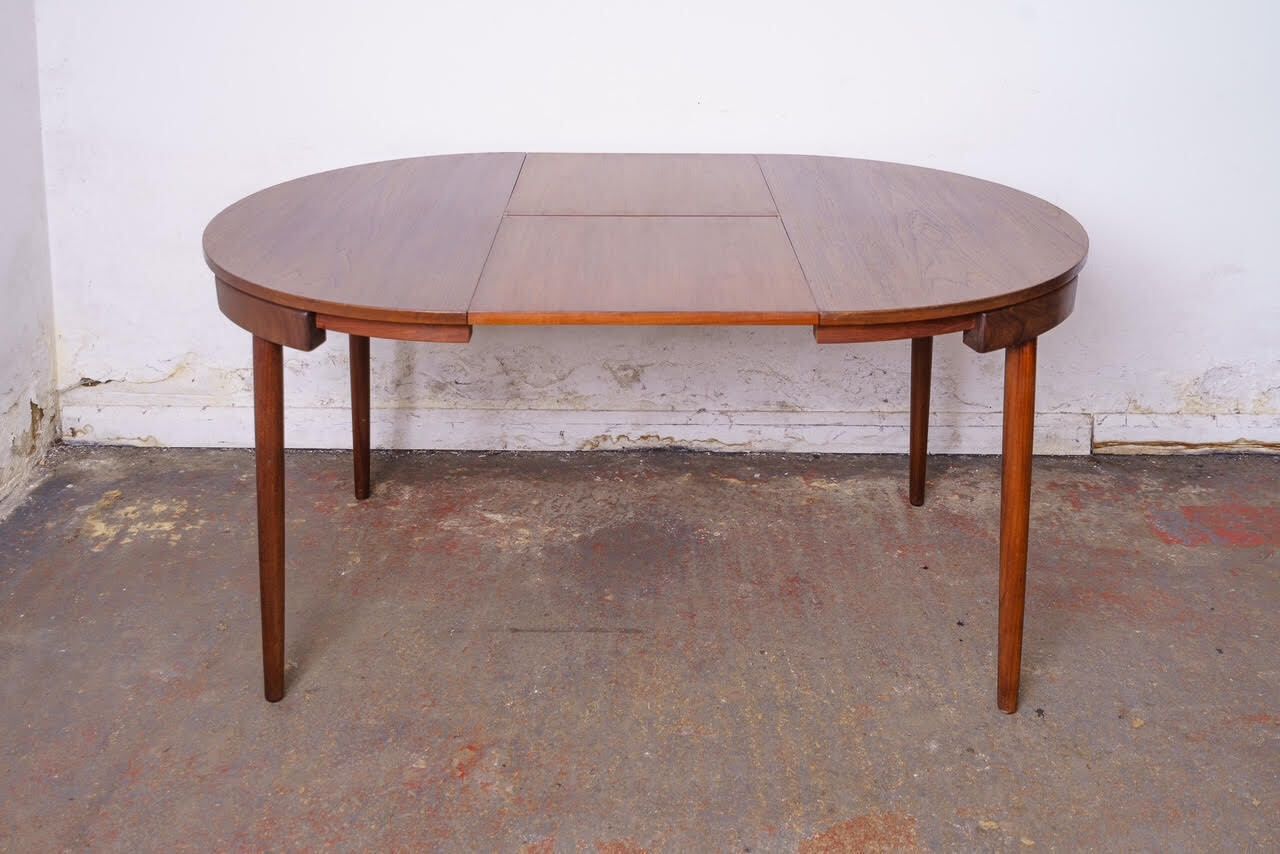 photo for sale Danish Mid Century Roundette Dining Table & 4 Chairs By Hans Olsen For Frem Rojle