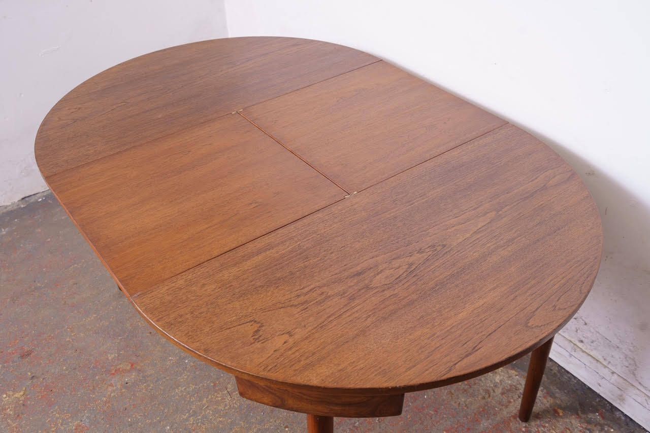 photo vinterior Danish Mid Century Roundette Dining Table & 4 Chairs By Hans Olsen For Frem Rojle