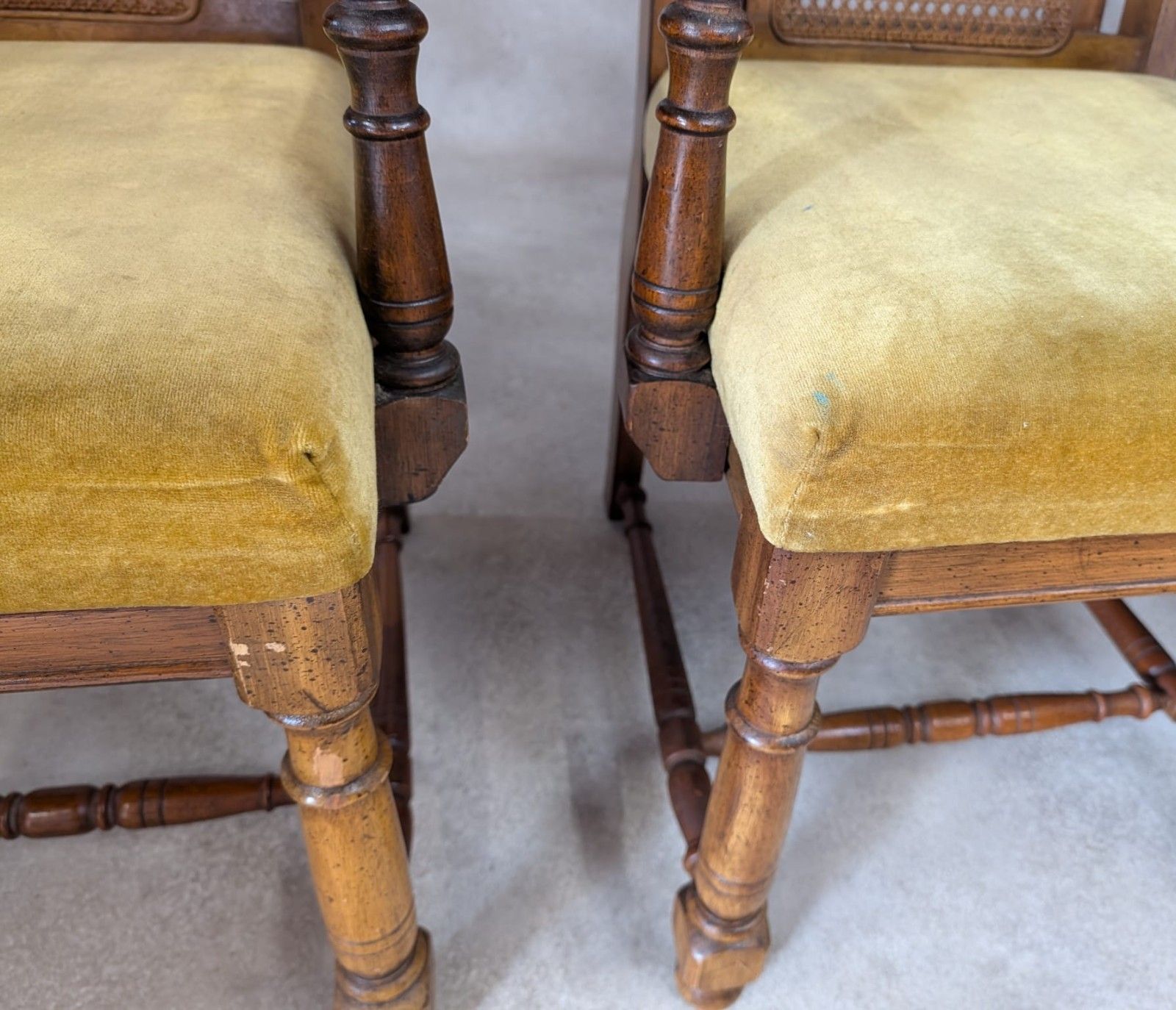 Pair Of Vintage William & Mary Style High Back Armchairs / Carver Chairs photo vinterior