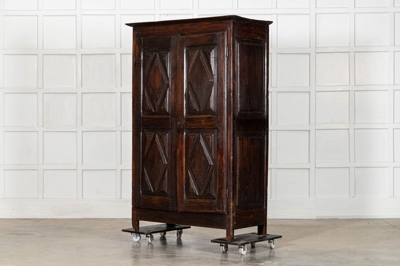 18thc French Povincial Ash Diamond Point Armoire photo vinterior
