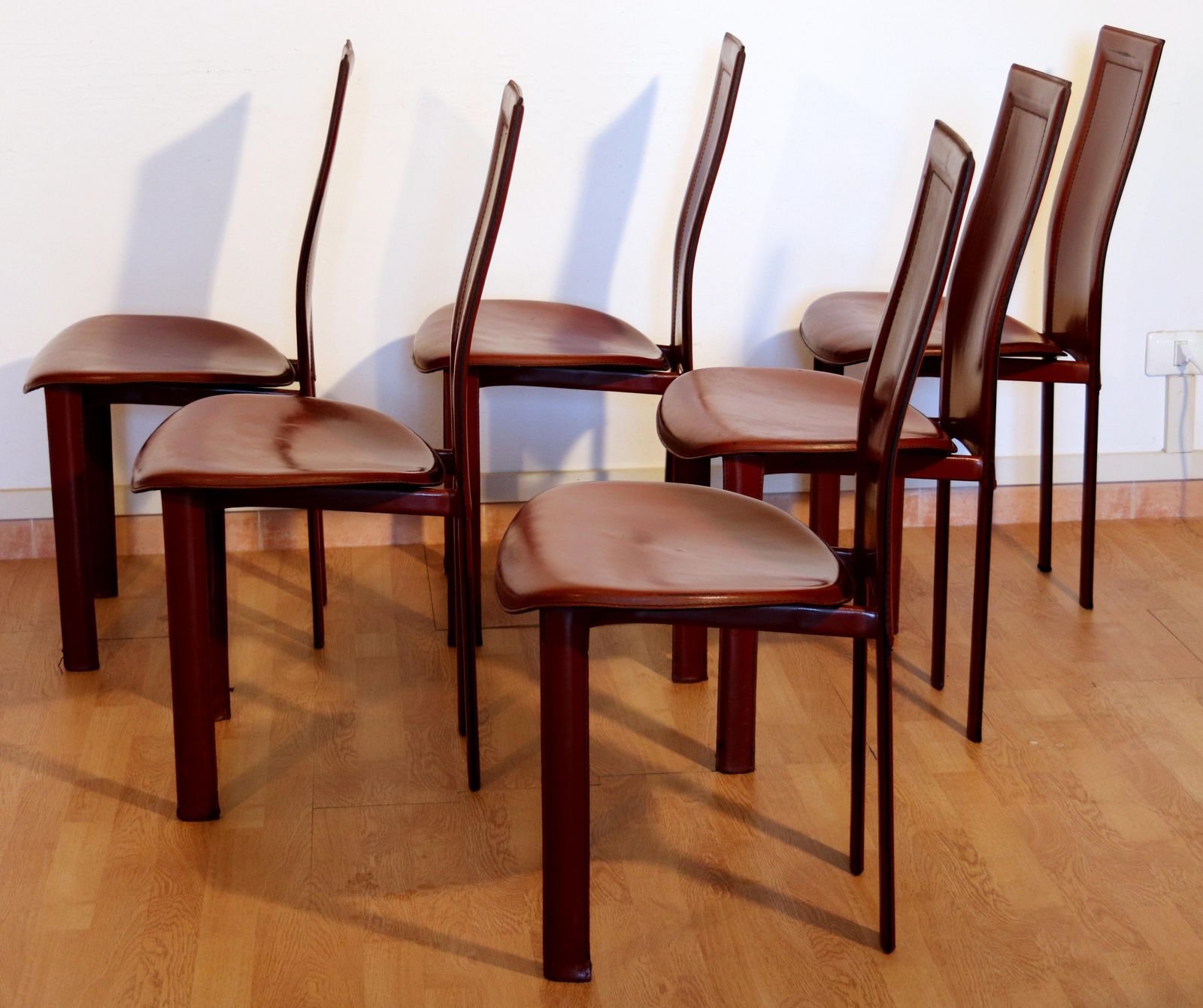 Meubels Set Van 6 Lara Eetkamerstoelen Van Giorgio Cattelan Voor Cattelan Italia In Bordeauxrood photo