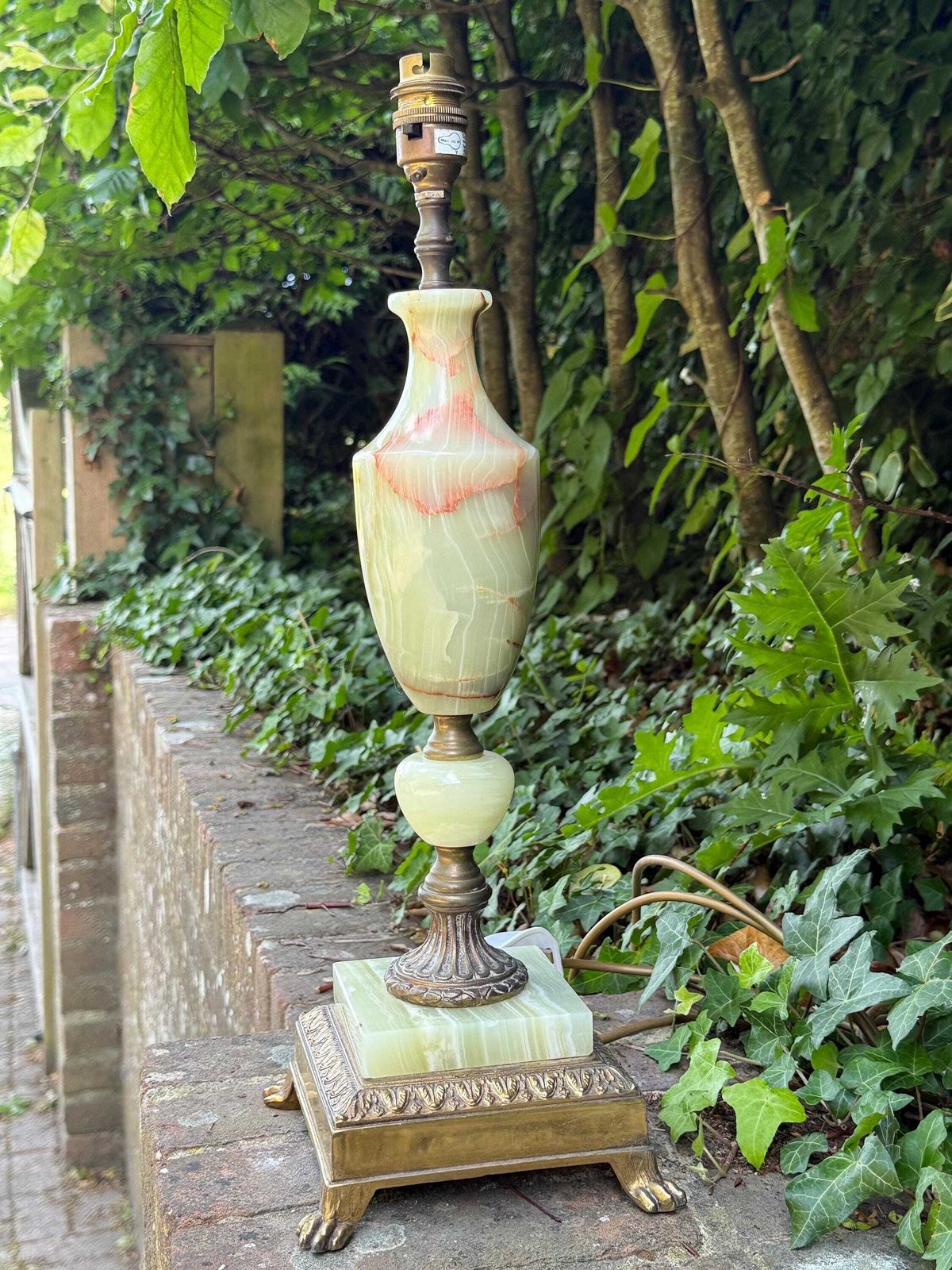 Large Vintage Onyx Marble Table Lamp With Brass Claw Feet Base   Working And Pat Tested (48 Cm Tall) photo for sale