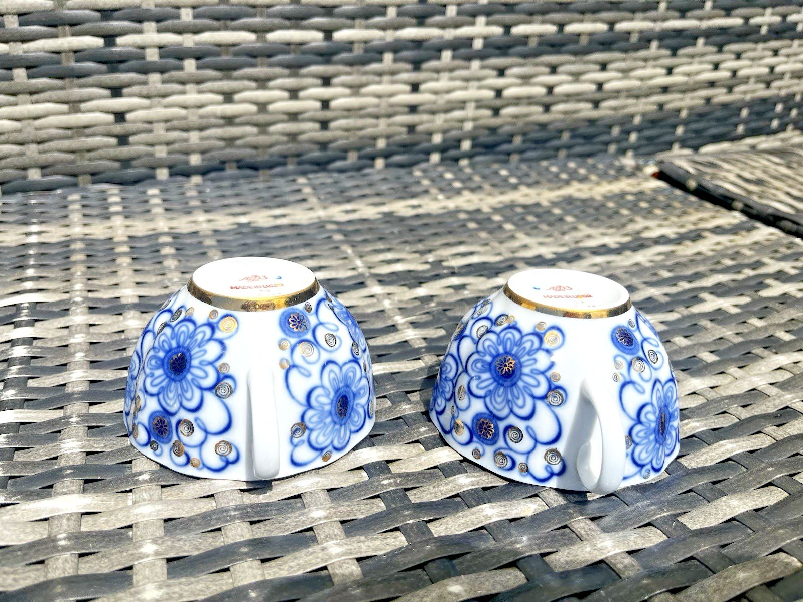 photo furniture 1 Russian China Lomonosov Bindweed Winding Twig Blue White Cabinet Cup & Saucer