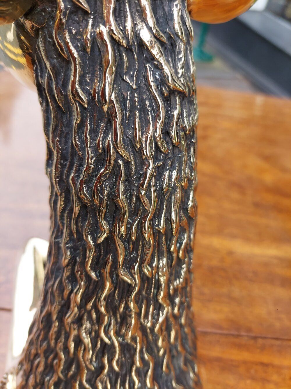 Large Indian Brass Deer Sitting "En Couchant" photo vinterior
