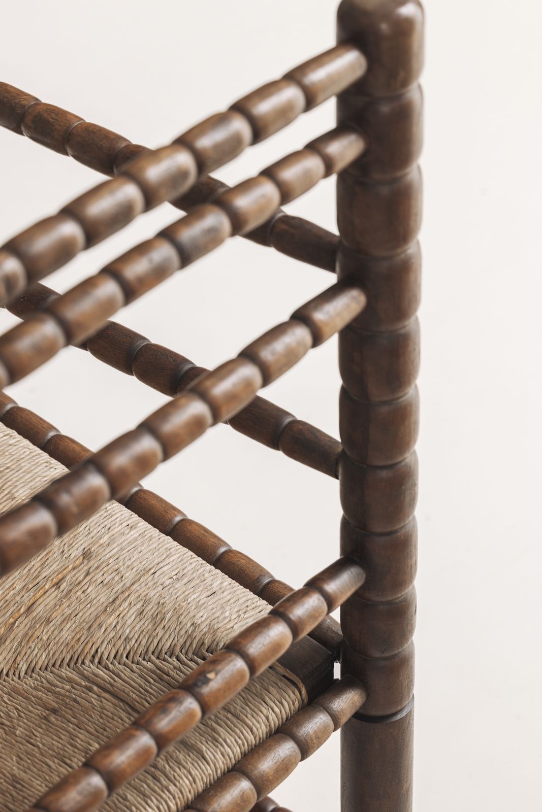 photo for sale Sculpturale Franse 'Bobbin' fauteuils, ca. jaren 1950