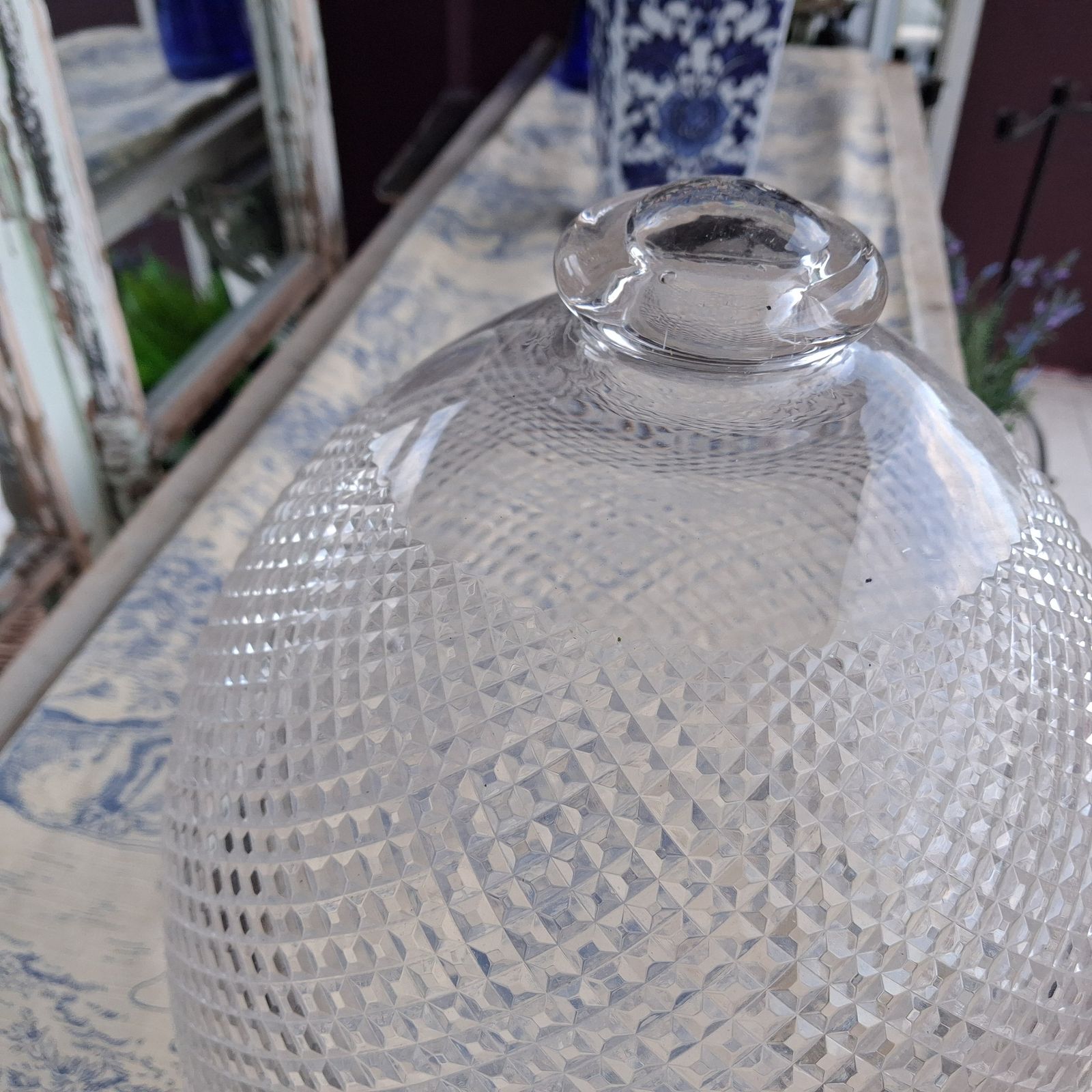 photo furniture Pair Of Decorative Glass Domes