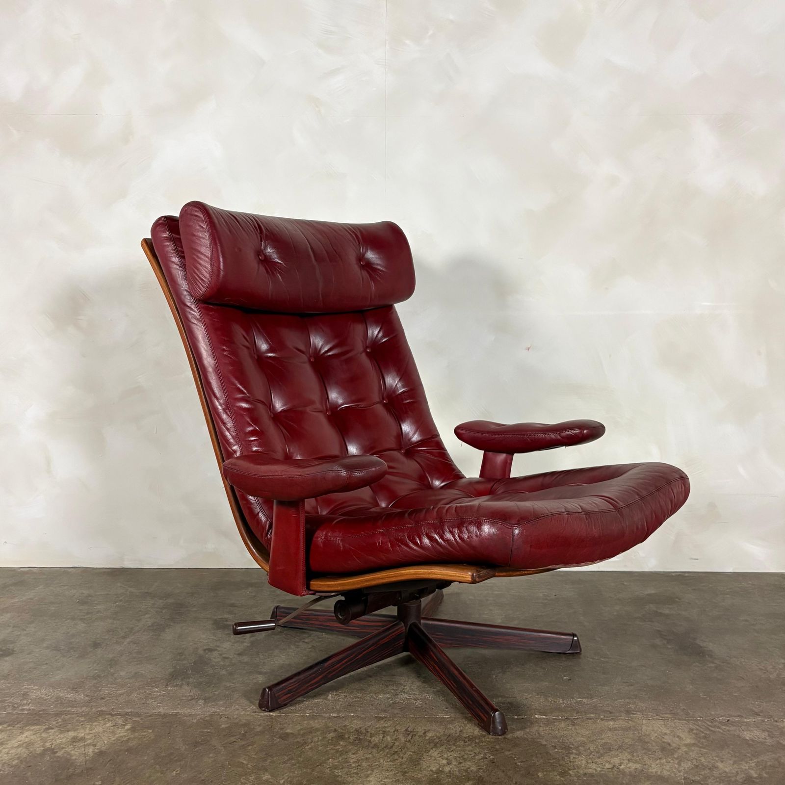 Göte Möbler Red Leather Swivel Armchair Swedish 1970s Mid Century Retro Mcm photo Furniture