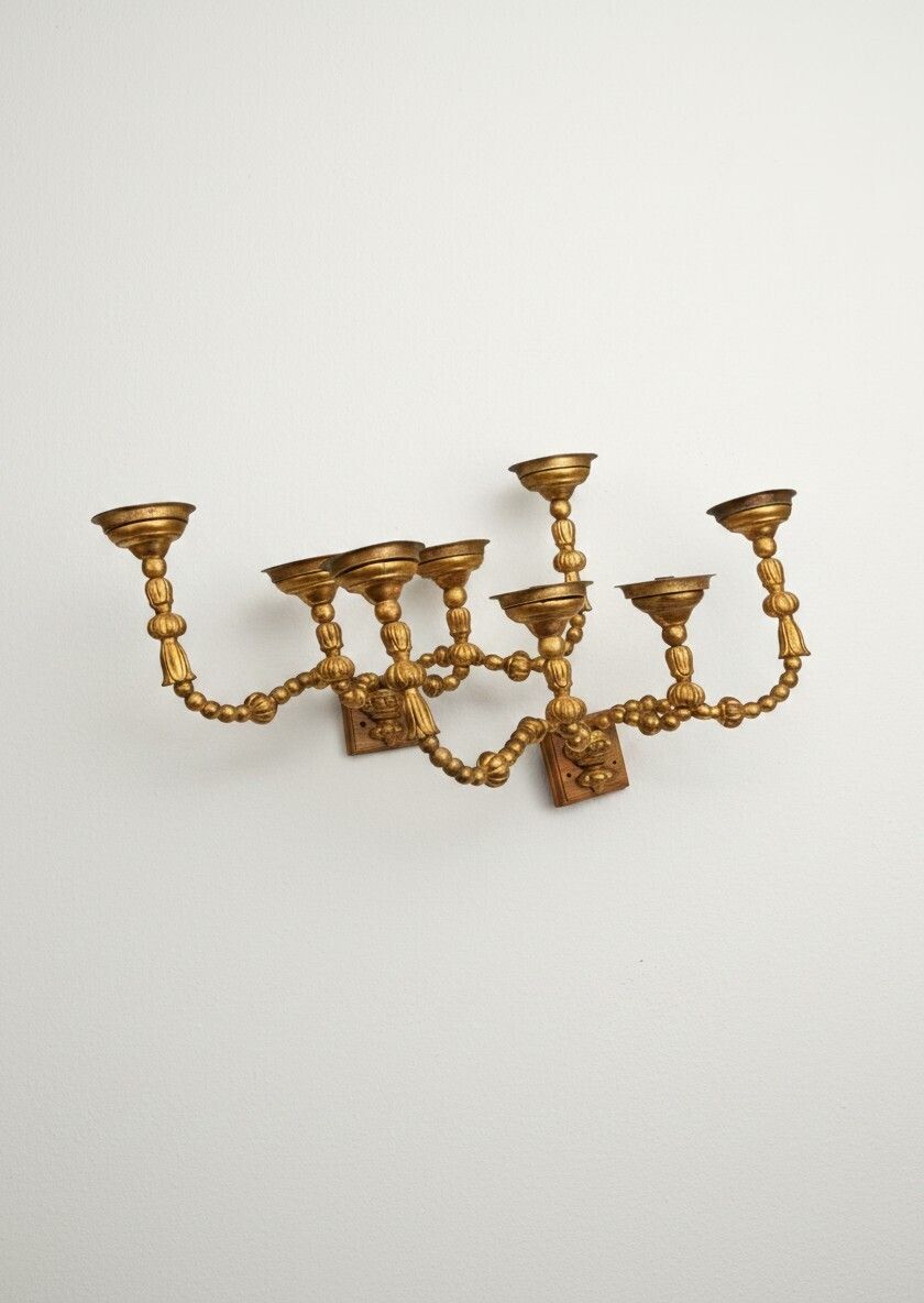 Rare And Important Pair Of Italian 18th Century Giltwood Four Arm Sconces