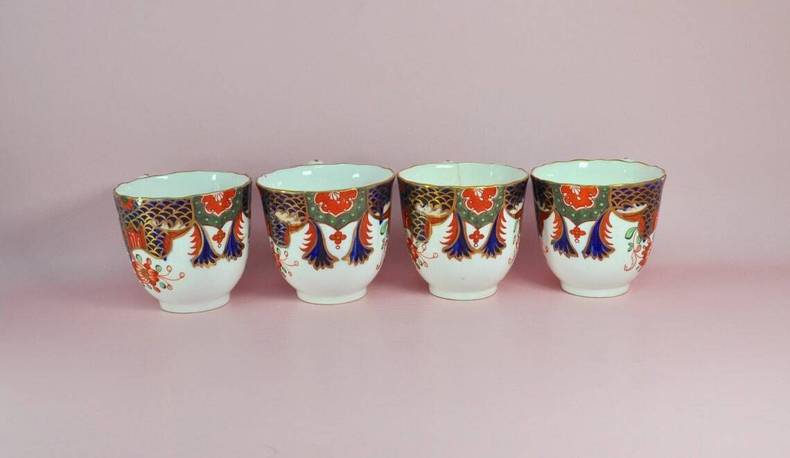 Antiek Spode Imari theekopjesset van 4, 19e eeuw, Copeland Spode Japans Imari patroon 967, zeldzaam Engels porselein, verzamelobject photo furniture