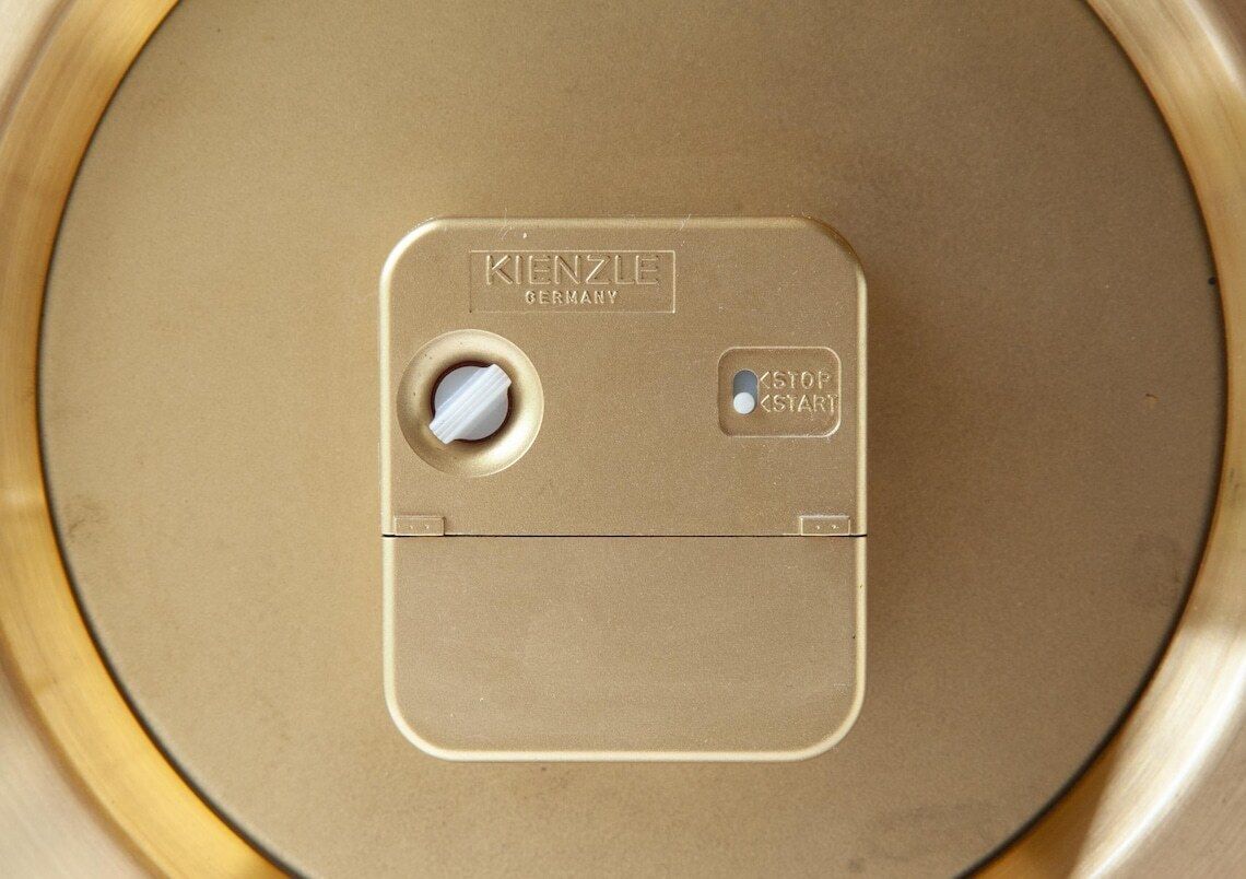 1200.0 XL Kienzle World Time Clock Duitsland Bureau Tafel Mid-Century Bauhaus Art Deco Stijl Modern MCM Heinrich Möller Kantoor photo