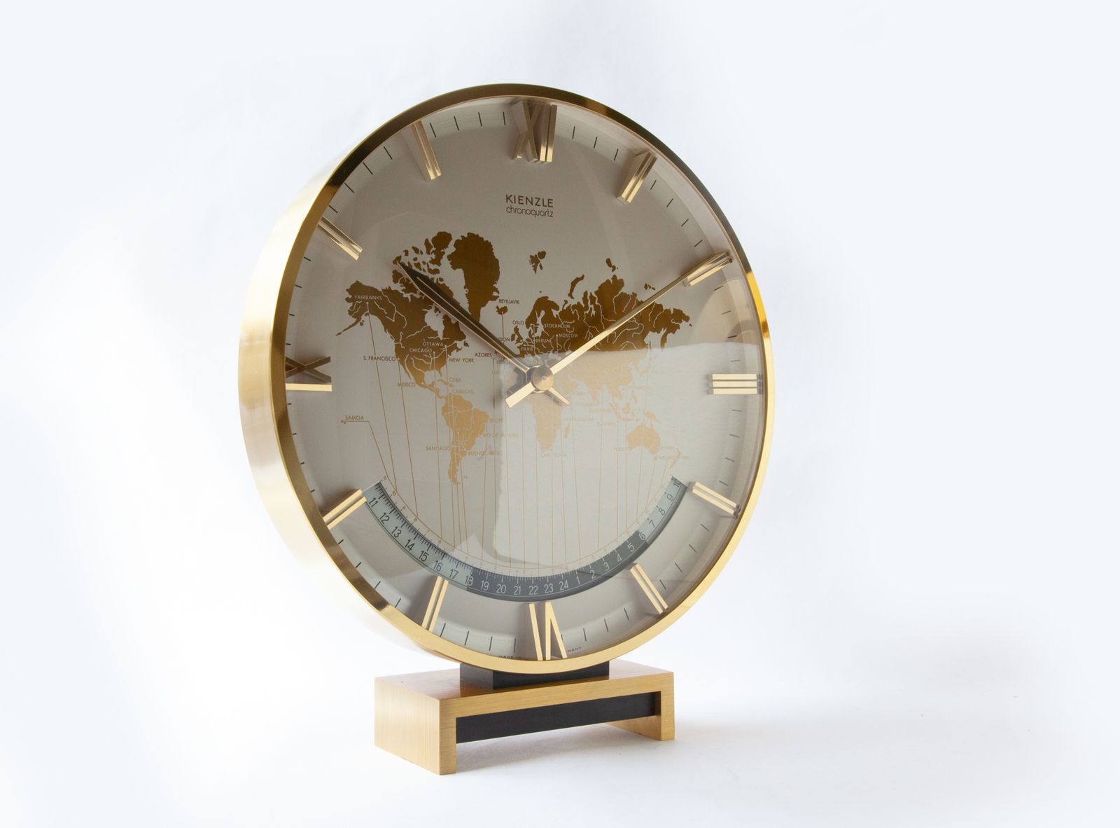 XL Kienzle World Time Clock Duitsland Bureau Tafel Mid-Century Bauhaus Art Deco Stijl Modern MCM Heinrich Möller Kantoor photo furniture