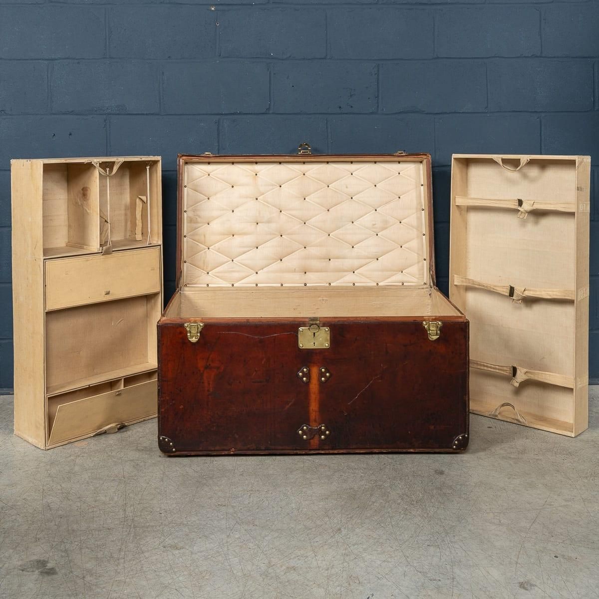 8695.0 Antique 20th Cent Louis Vuitton Courier Trunk In Natural Cow Hide, France C.1900 photo