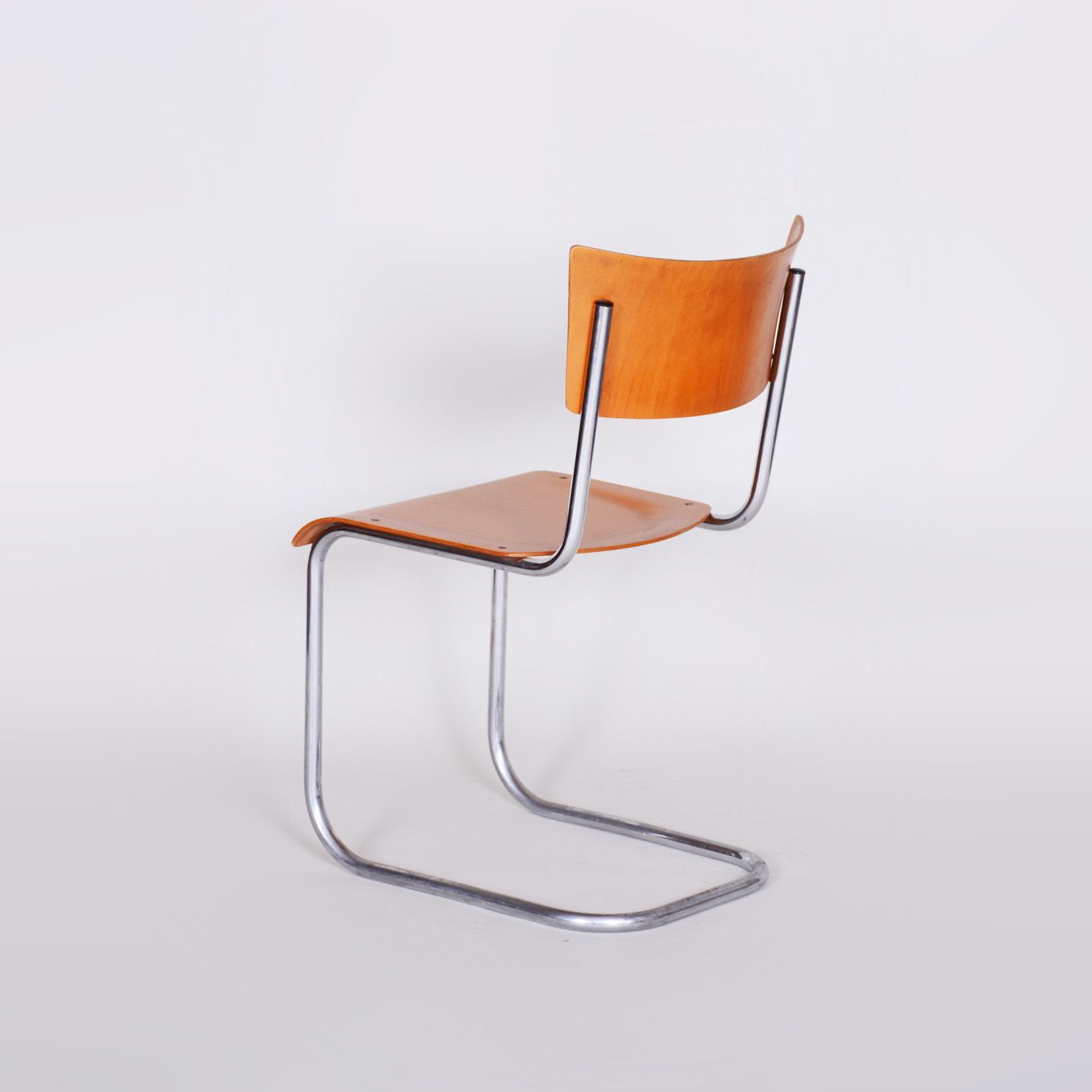 photo furniture Set Of Czech Beech Bauhaus Chairs By Robert Slezak, Four Pieces, Chrome, 1920s