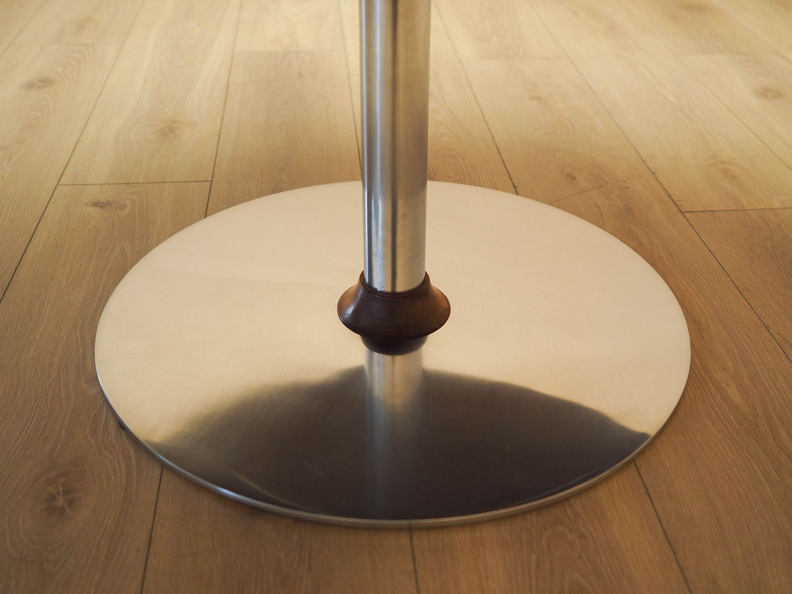 Meubels Ronde salontafel met palissanderfineer, Deens design, jaren 1970, gemaakt in Denemarken photo