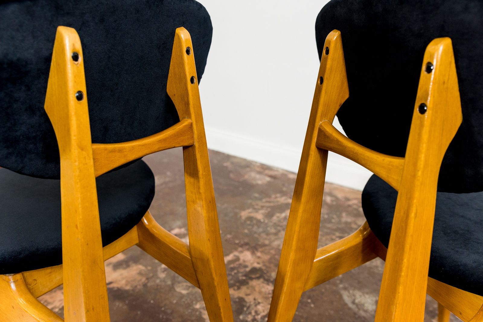 Meubels Mid-Century stoelen, Gfm 22 van J. Kędziorek, Polen, jaren 1960, set van 3 photo